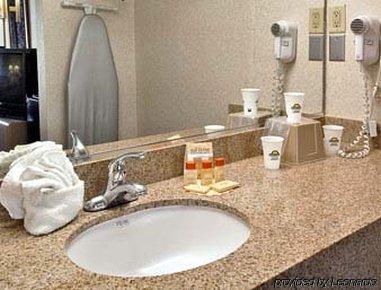 Days Inn By Wyndham Richmond Hill/Savannah חדר תמונה