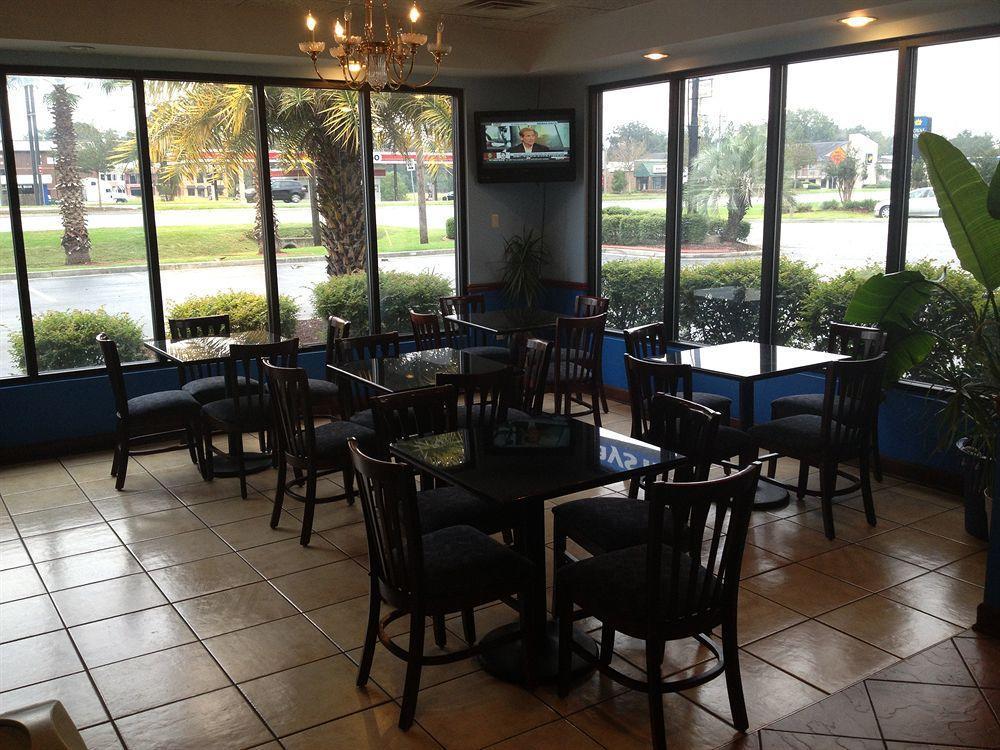 Days Inn By Wyndham Richmond Hill/Savannah מראה חיצוני תמונה