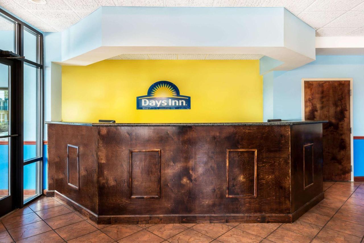 Days Inn By Wyndham Richmond Hill/Savannah מראה חיצוני תמונה